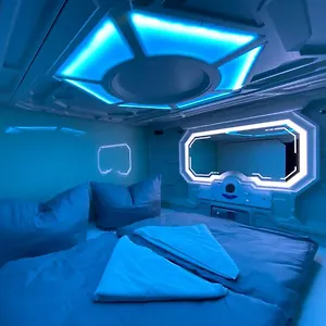 Space Night Capsule Βερολίνο