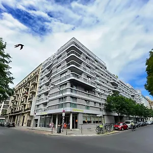 מלון Grimm's Mitte, ברלין