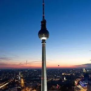 דירה Romantic Style Alexanderplatz, ברלין